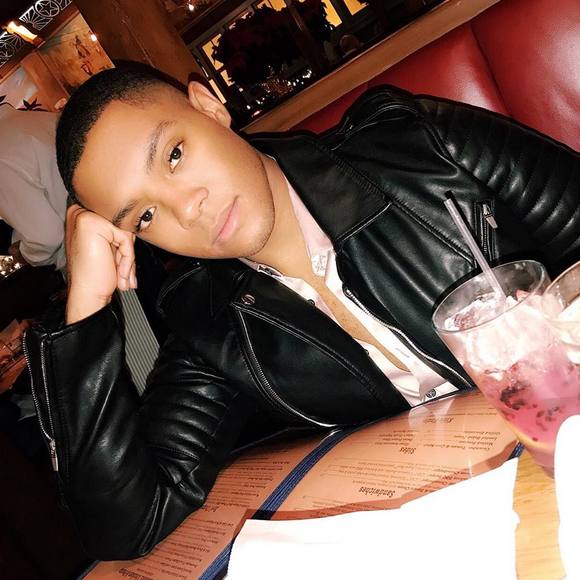 Meet your Posher, Javon - Picture 1 of 1